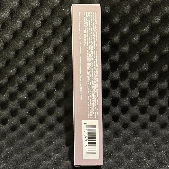 ILIA Beauty Fullest Volumizing Mascara - Picture 4 of 9